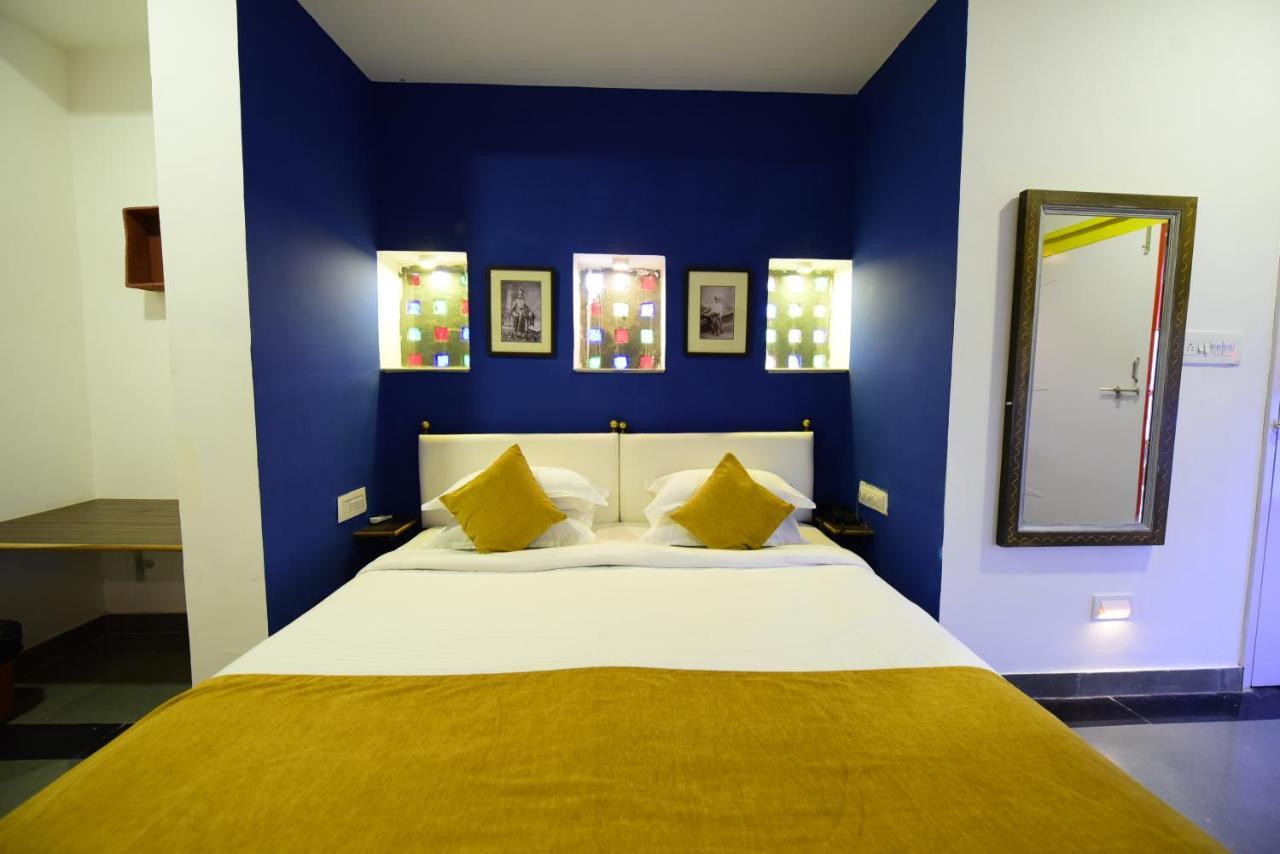 Hotel Udai Niwas By The Lake Udaipur Extérieur photo