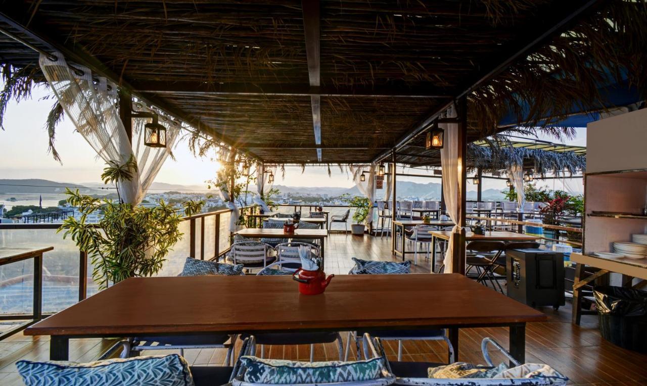 Hotel Udai Niwas By The Lake Udaipur Extérieur photo