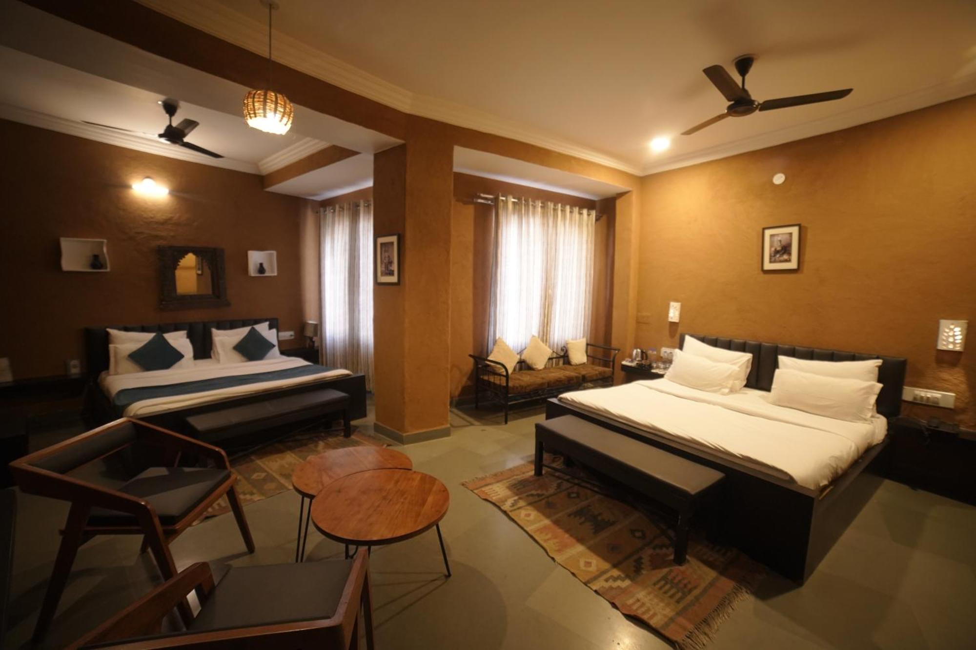Hotel Udai Niwas By The Lake Udaipur Extérieur photo
