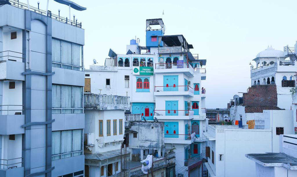 Hotel Udai Niwas By The Lake Udaipur Extérieur photo