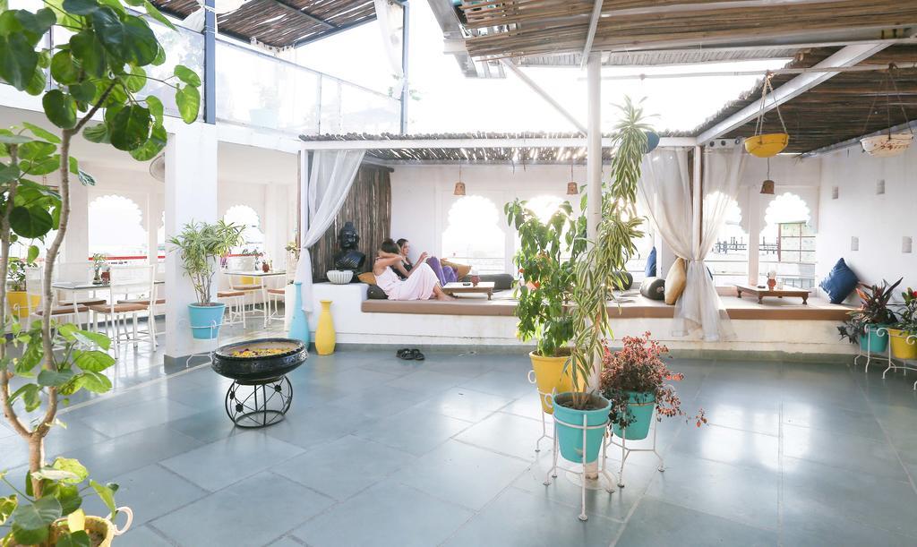 Hotel Udai Niwas By The Lake Udaipur Extérieur photo